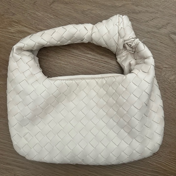 White woven purse - Picture 3 of 5